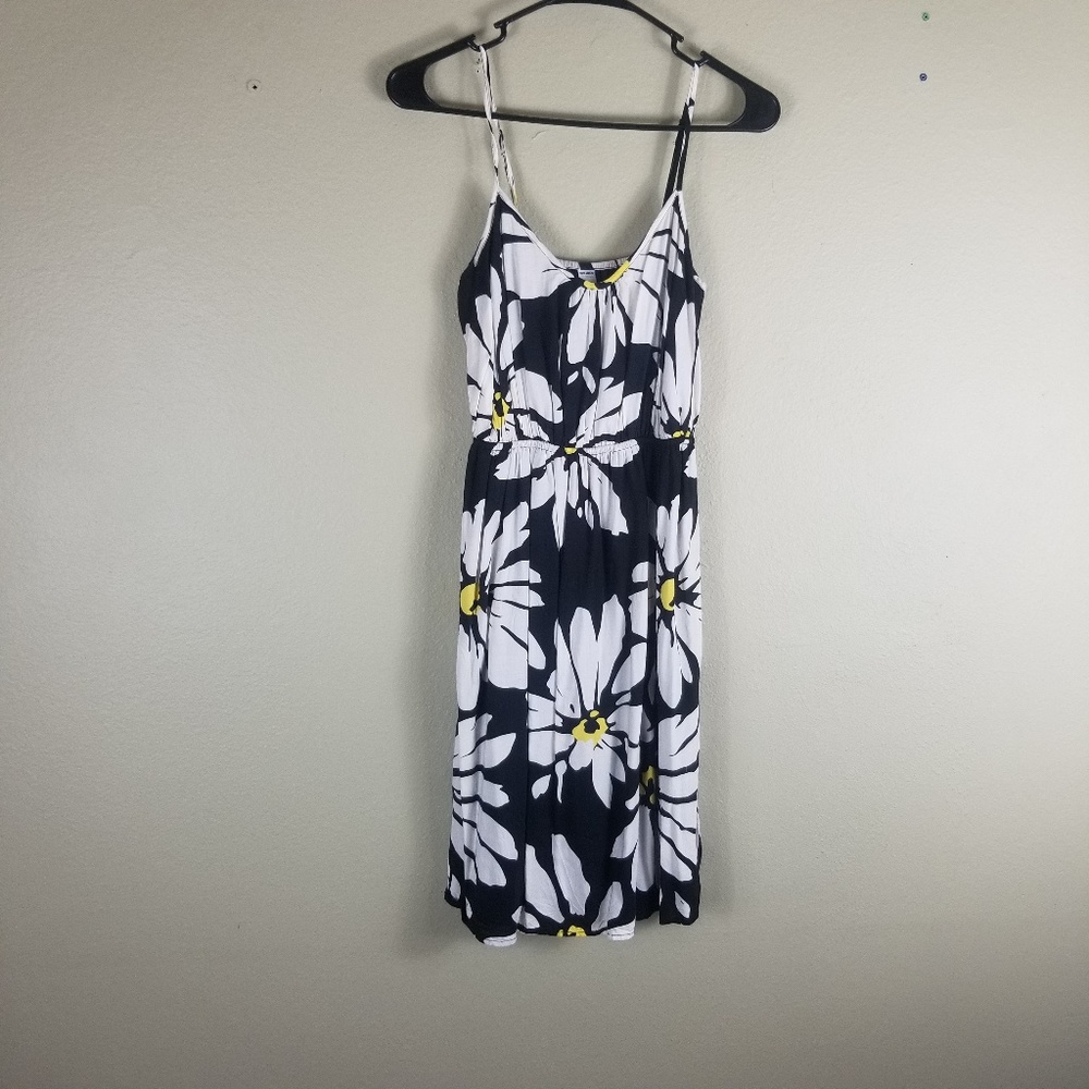 Old Navy Black & White Daisy Mini V-Neck Sundress